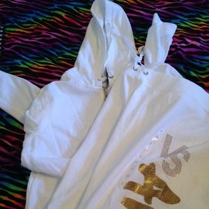 VICTORIA'S SECRET WHITE SWEAT OUTFIT