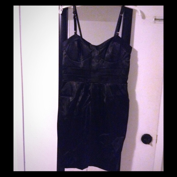 Black Dress w/2 Side Pockets