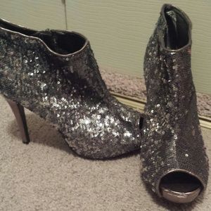 Sparkly stunning classy high heels