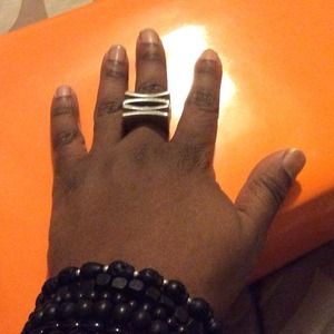 Size 8 silver chunky ring