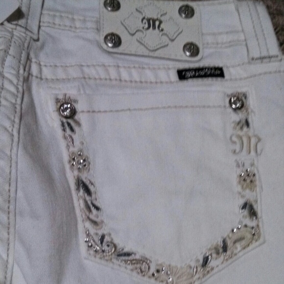 Miss Me White Bling Capris