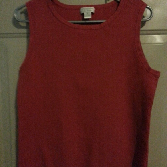 Beautiful sleeveless sweater (tank top)