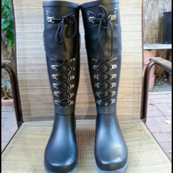 ugg madelynn rain boot