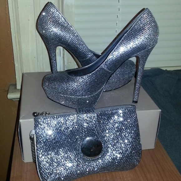 Bakers Melinda pumps with matching clutch