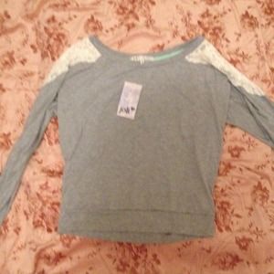 🚫SOLD in bundle🚫long sleeve top