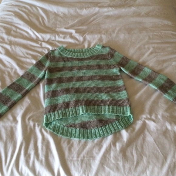 grey/mint knit sweater