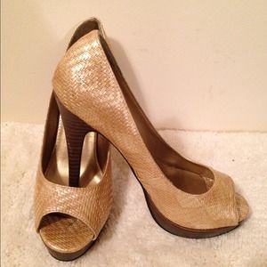 💥SEXI Gold Heels💥