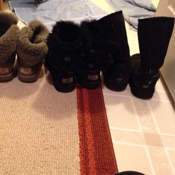 uggs boots - Picture 2 of 2