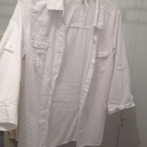 White 3/4 button up shirt