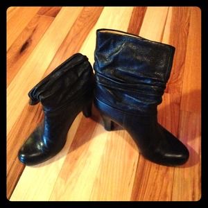 Beautiful leather heel boots!