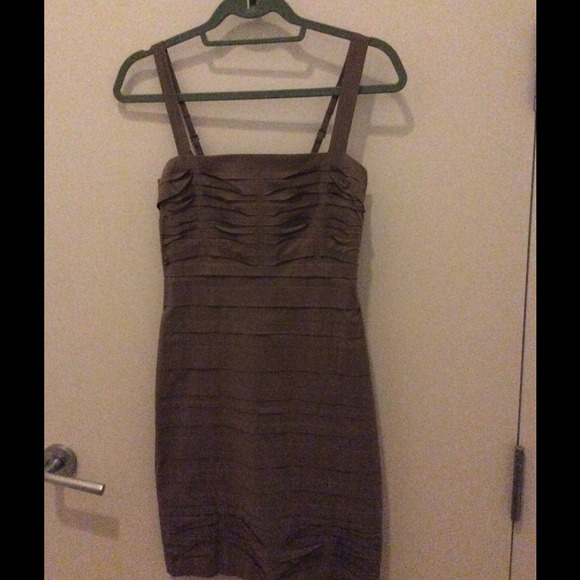 REDUCED..Khaki BCBG Max Azria stretch dress NwOt