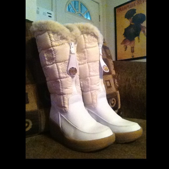 juicy couture boots price