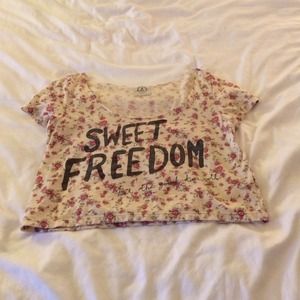 floral cropped tee