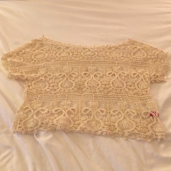 crotchet tee