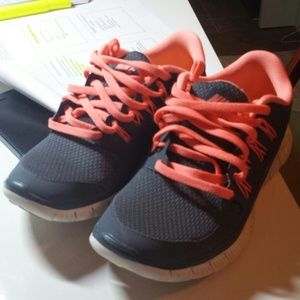 ***** REDUCED****** Nike Free 5.0+