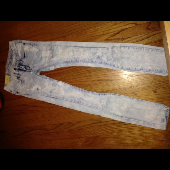 ❌SOLD❌Distressed jeans - Picture 4 of 4