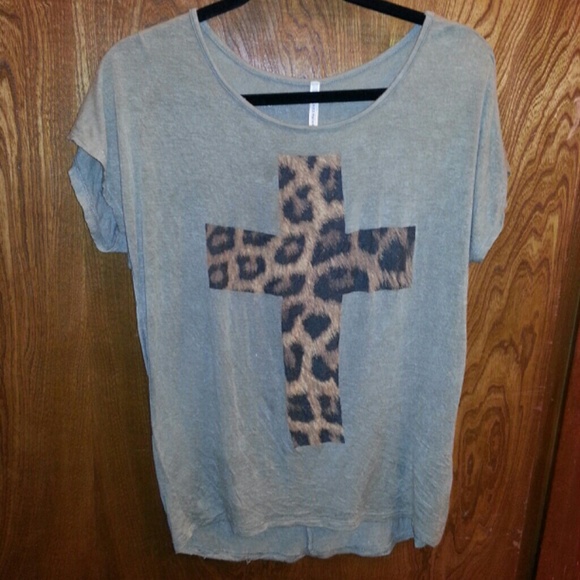 Cheetah cross top