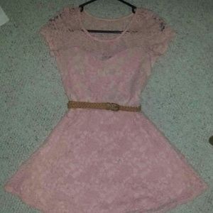 Skater lace dress w/belt