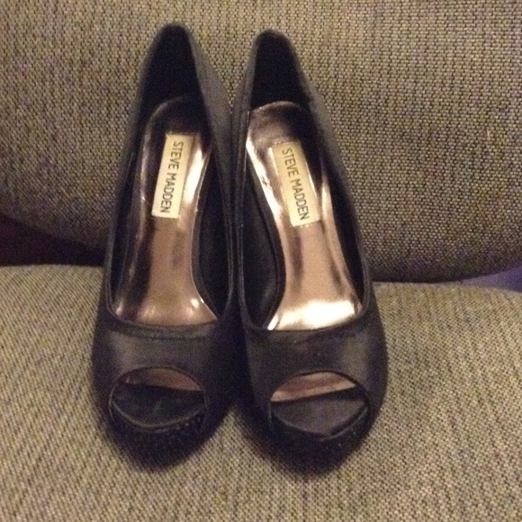 Steve Madden heels - Picture 1 of 3