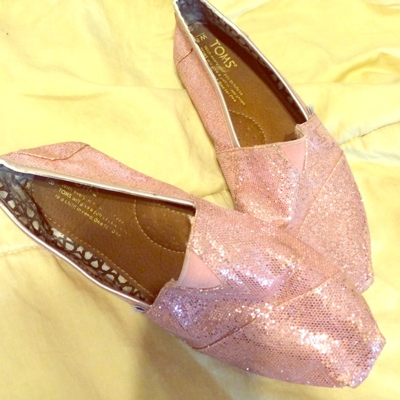 Sparkly Pink TOMS ****SOLD****
