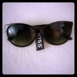 Cat eye sunglasses 😎