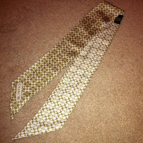 Coach scarf