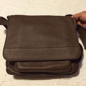🚫SOLD🚫Men's Burberry Brown Leather Messenger Bag