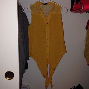 Mustard front tie shirt