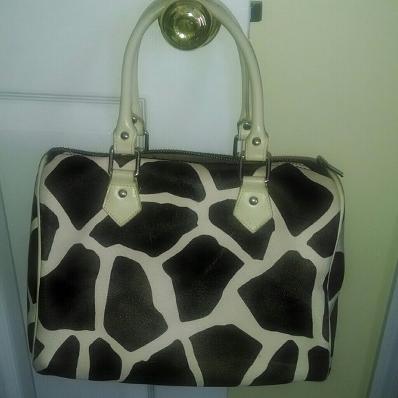 Handbags - Giraffe print handbag