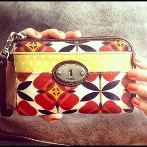 Fossil key per wristlet floral.