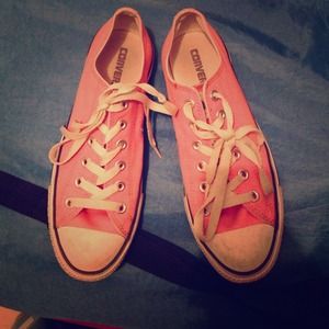 Pink Cute Converse!