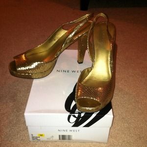 Nine West bronze heels