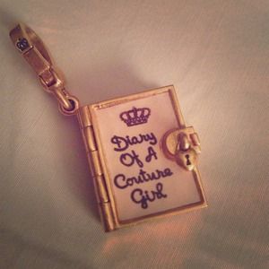 Juicy couture dairy charm