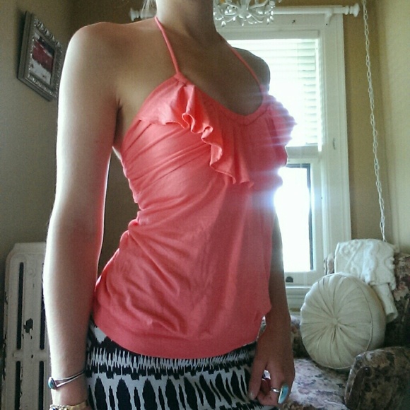 💥CLEARANCE💥Coral Halter Top - Picture 3 of 4