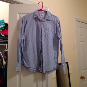 American eagle boyfriend fit button up.