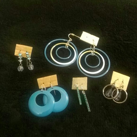 Blue jewelry bundle