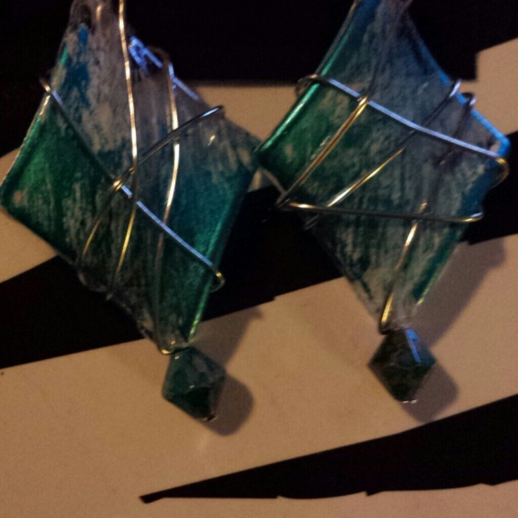 *** FLASH SALE ****     Rabbit Peter Lace Dress - Picture 2 of 4