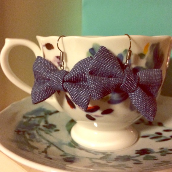 Jewelry - Denim bow Danglies