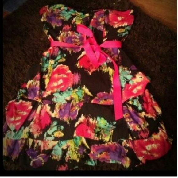 Strapless dress