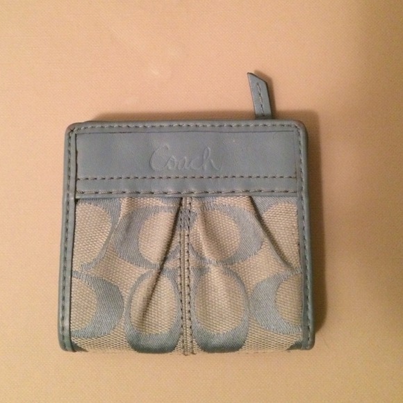AUTHENTIC SIGNATURE LOGO LEATHER COACH WALLET