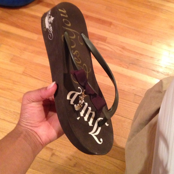 Flip flops