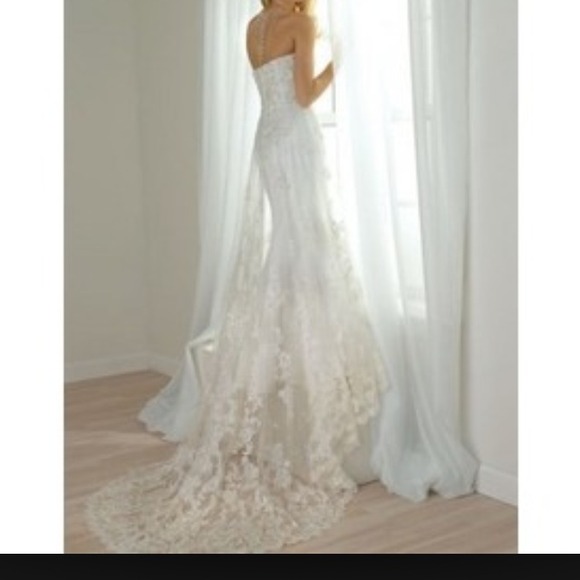 🚫SOLD🚫Cristina wu 5916 wedding gown. PP ONLY
