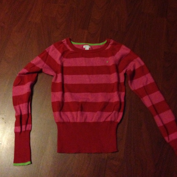 American Eagle sweater