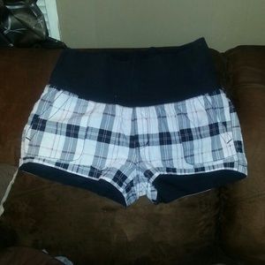 Maternity shorts