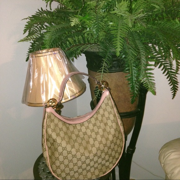 💯 Item Sold!!! Authentic Gucci Hobo Style Handbag