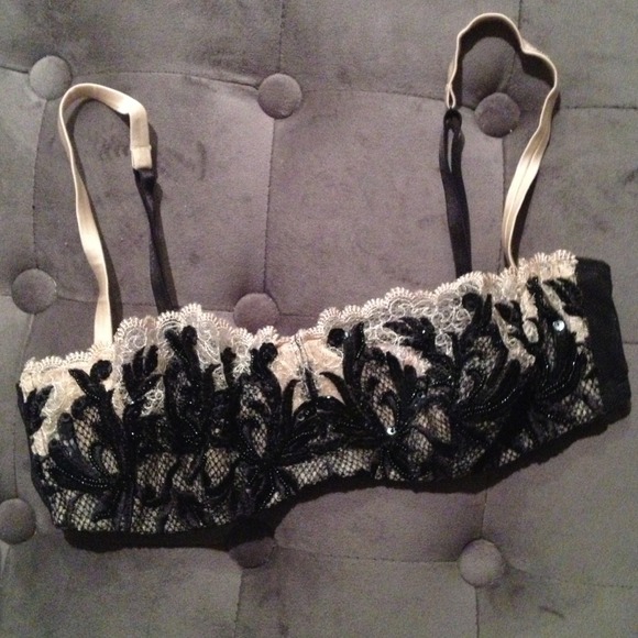 Victoria's Secret sexy lace bra - size 34B