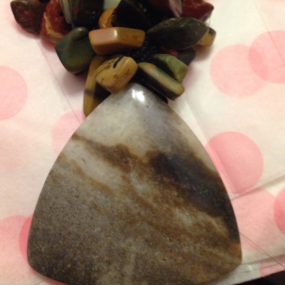 Beautiful crocheted necklace with real stones - Picture 4 of 4