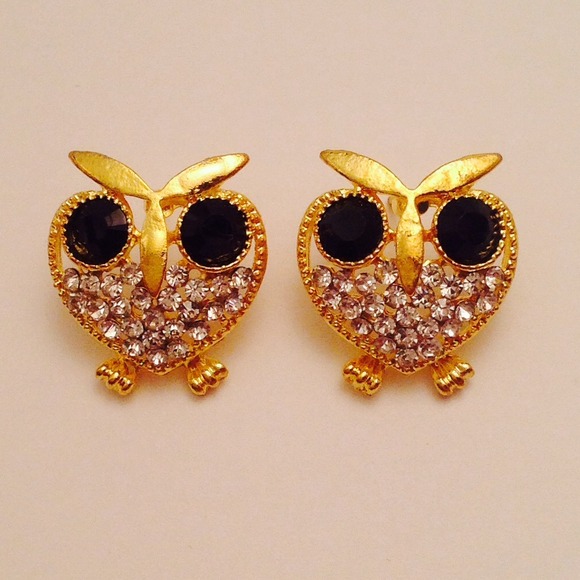 Jewelry - Rhinestone Owl Gold Color Earrings