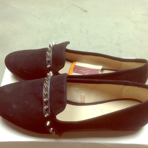 Zara Shoes - ⚡️FLASH SALE⚡️NWT Zara loafers