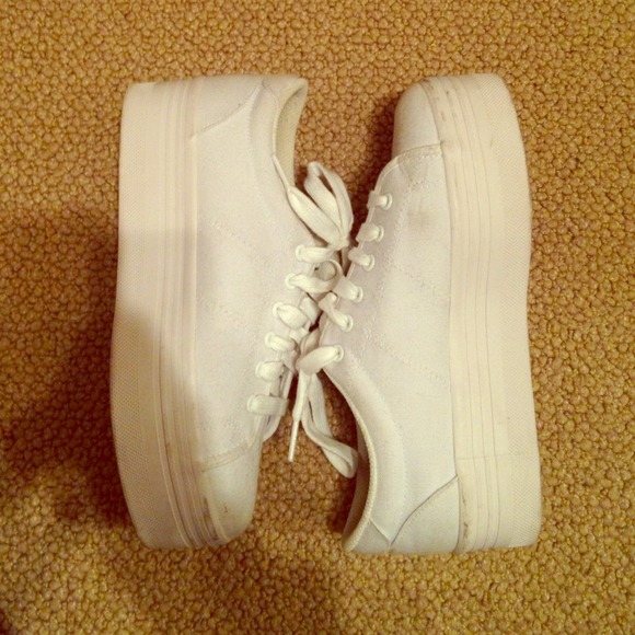 JEFFREY CAMPBELL Platform Zomg/Omg Sneaker